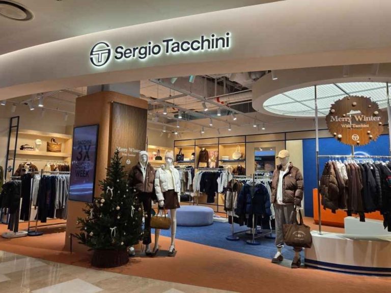 Sergio Tacchini – Lotte World Mall [Tax Refund Shop] (세르지오타키니 롯데월드몰점)