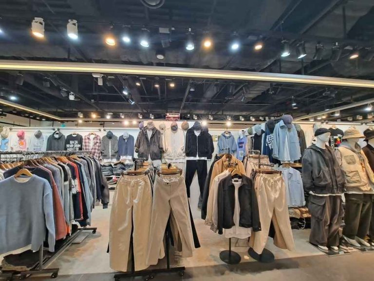 Twelve Doota Mall Branch [Tax Refund Shop](트웰브 두타몰점)