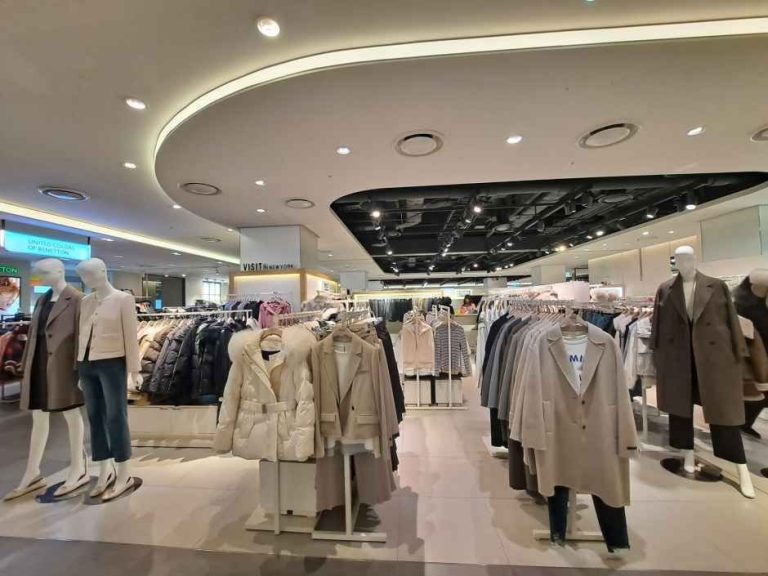 Visit In Newyork – Hyundai Outlets Dongdaemun Branch [Tax Refund Shop](비지트인뉴욕 현대아울렛 동대문점)