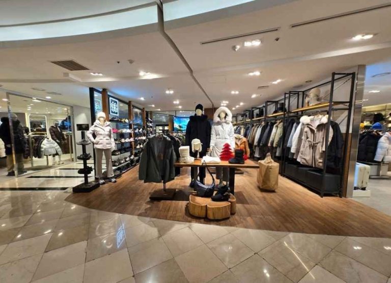 Kolon Sport – Lotte Department Store Jamsil Branch [Tax Refund Shop] (코오롱스포츠 롯데백화점 잠실점)