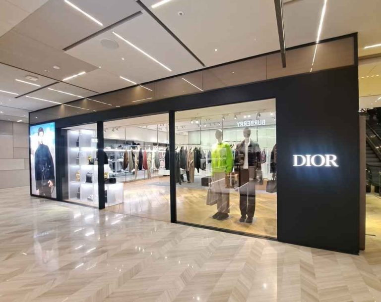 Dior – Shinsegae Department Store Main Branch [Tax Refund Shop] (디올 남성 신세계백화점 본점)