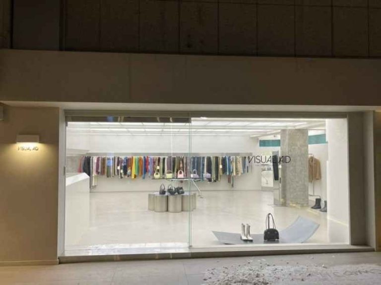 Visual Aid [Tax Refund Shop](비주얼에이드)