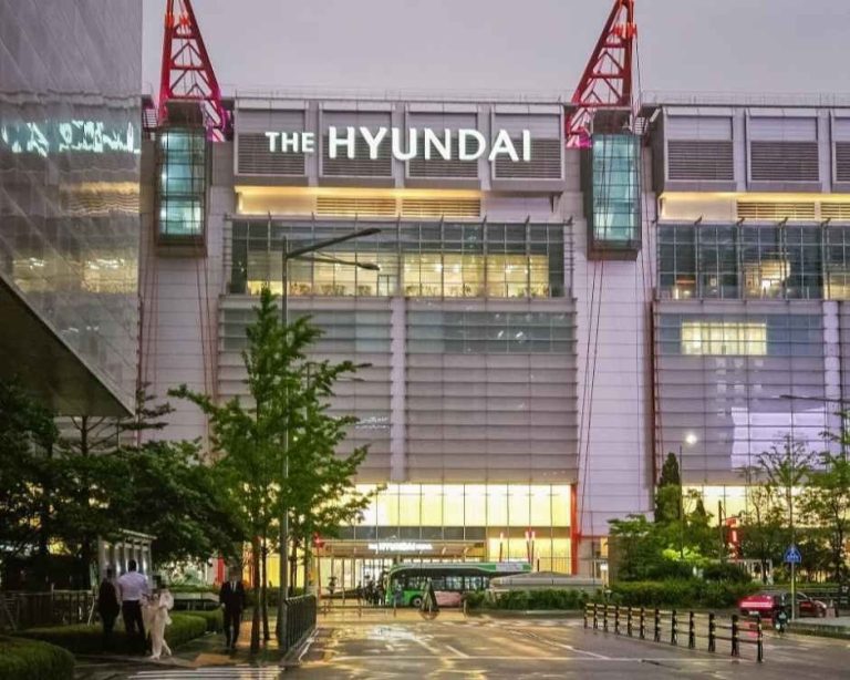 Hyundai Department Store – Hyundai Department Store The Hyundai Seoul [Tax Refund Shop] (현대백화점 더현대 서울)