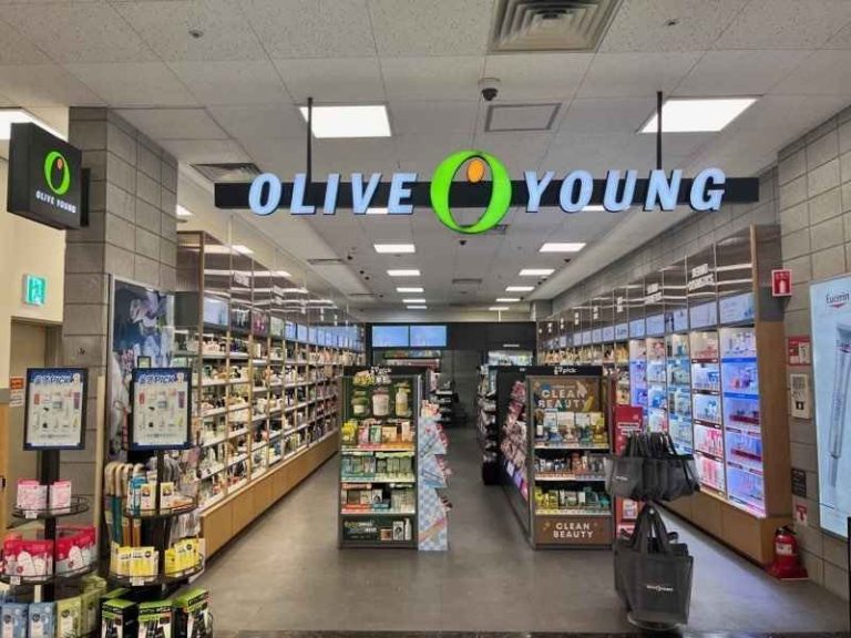 Olive Young – Homeplus Wolgok Branch [Tax Refund Shop] (올리브영 홈플러스월곡점)