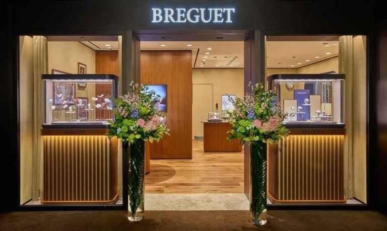 Breguet Galleria Department Store Luxury Hall EAST Branch [Tax Refund Shop](브레게 갤러리아백화점 명품관 EAST점)