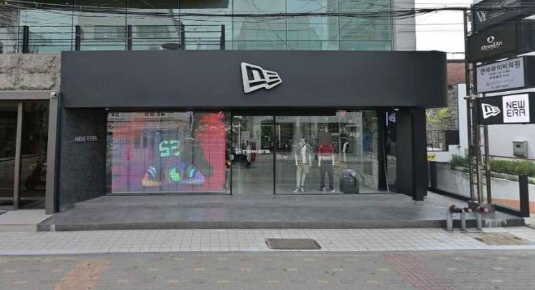New Era Apgujeong Branch [Tax Refund Shop](뉴에라 압구정점)