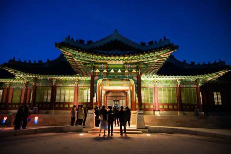 Moonlight Tour at Changdeokgung Palace (창덕궁 달빛기행)