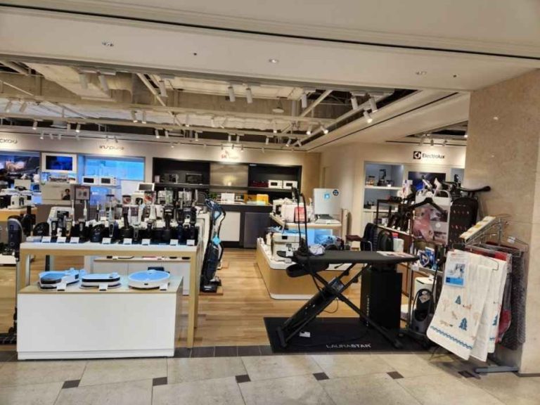 ROLAROLA – TIMES SQUARE Branch [Tax Refund Shop] (로라로라 타임스퀘어점)