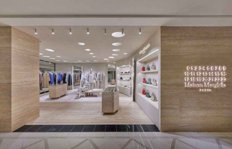 Maison Margiela – Galleria Department Store Luxury Hall EAST Branch [Tax Refund Shop] (메종마르지엘라 갤러리아백화점 명품관 EAST점)