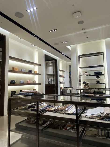 Burberry – Lotte Department Store Jamsil Branch [Tax Refund Shop] (버버리 롯데백화점 잠실점)