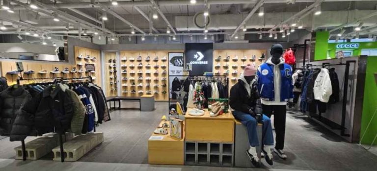 Converse – New Balance Times Stream Branch [Tax Refund Shop] (컨버스 타임스트림점)