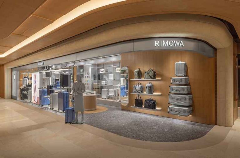 Rimowa – Shinsegae Department Store Gangnam Branch [Tax Refund Shop] (리모와 신세계백화점 강남점)