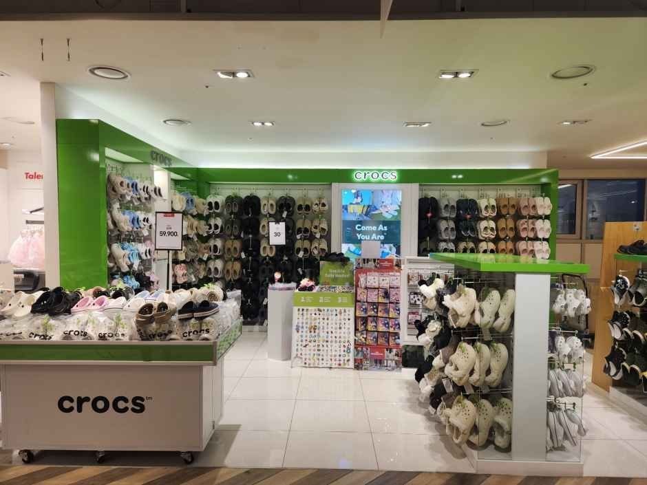 Crocs – NC Singuro Branch [Tax Refund Shop](크록스 NC 신구로점)