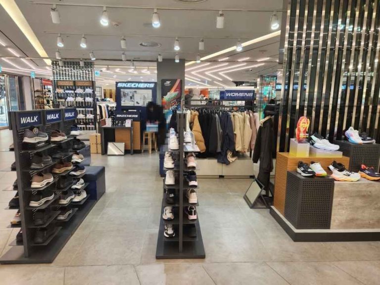 Skechers – Shinsegae Department Store Times Square Branch [Tax Refund Shop](스케쳐스 신세계백화점 타임스퀘어점)