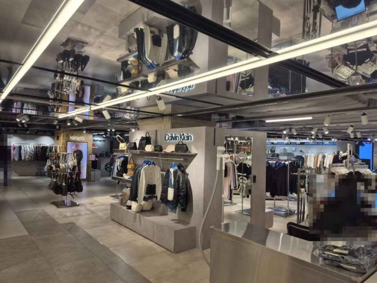 Calvin Klein Jean – Shinsegae Department Store Times Square Branch [Tax Refund Shop](캘빈클라인진 신세계백화점 타임스퀘어점)