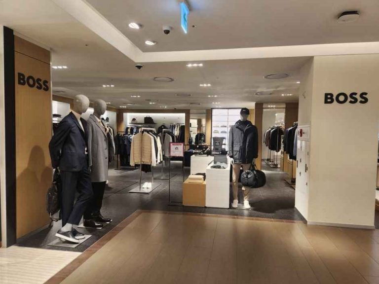 Hugo Boss – Shinsegae Department Store Times Square Branch [Tax Refund Shop](휴고보스 신세계백화점 타임스퀘어점)
