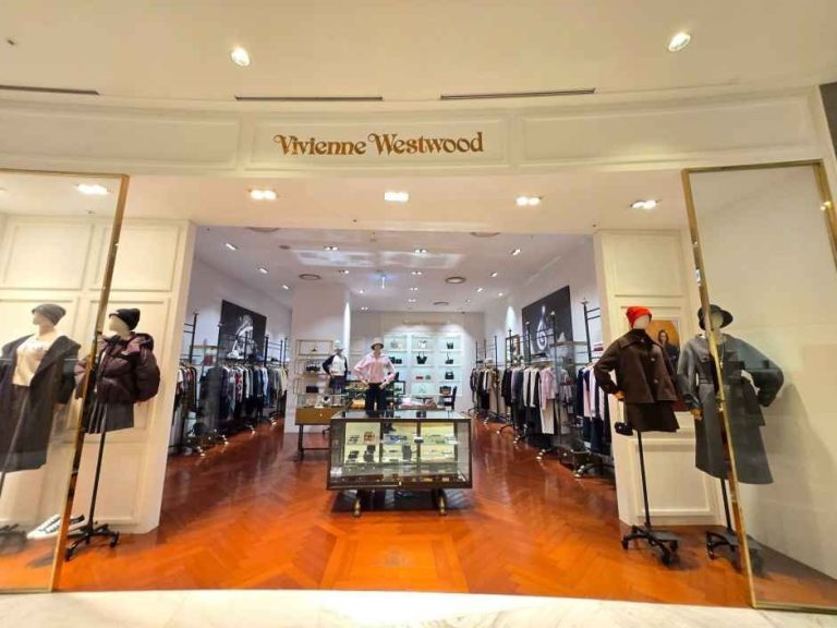 Vivienne Westwood – Lotte Department Store Avenuel LOTTE Department Store Jamsil Avenuel Branch [Tax Refund Shop](비비안웨스트우드 롯데백화점 잠실 에비뉴엘점)