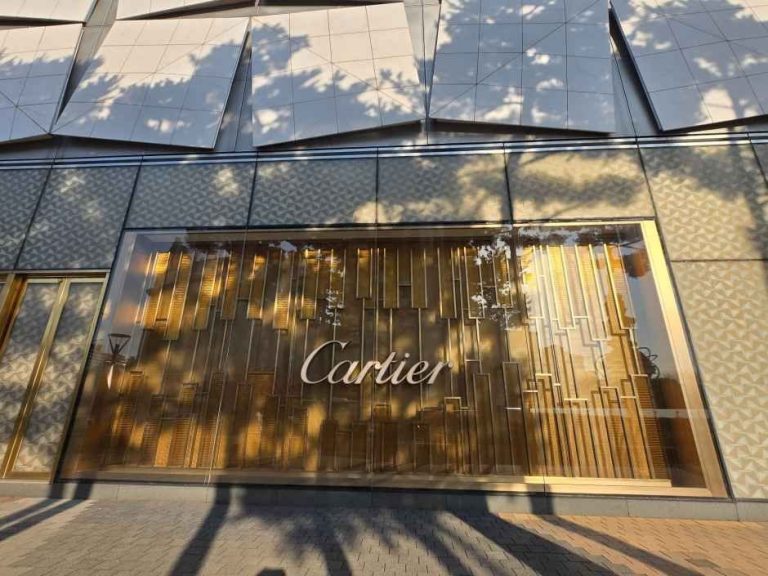 Cartier – LOTTE Department Store Jamsil Avenuel Branch [Tax Refund Shop](까르띠에 롯데백화점 잠실 에비뉴엘점)