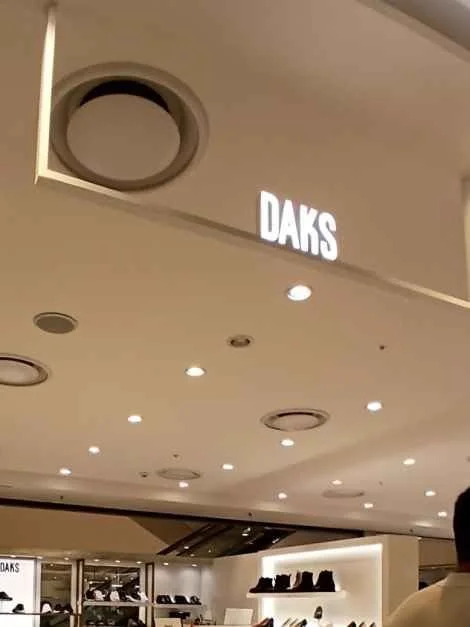 Daks Shoes – Lotte Outlets Seoul Station Branch [Tax Refund Shop](닥스구두 롯데아울렛 서울역점)