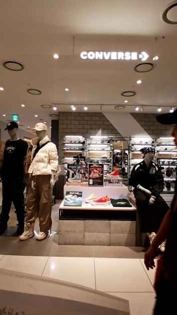 Converse – Lotte Outlets Seoul Station Branch [Tax Refund Shop](컨버스 롯데아울렛 서울역점)