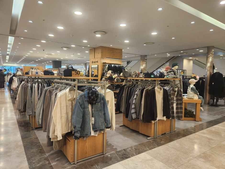 Snow Peak Hyundai Outlet Gasan Branch [Tax Refund Shop](스노우피크 현대아울렛 가산점)