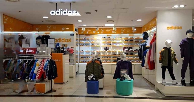 Adidas Kids – 2001 Outlet Junggye Branch [Tax Refund Shop]  (아디다스키즈 2001아울렛 중계)(아디다스키즈 2001아울렛 중계점)