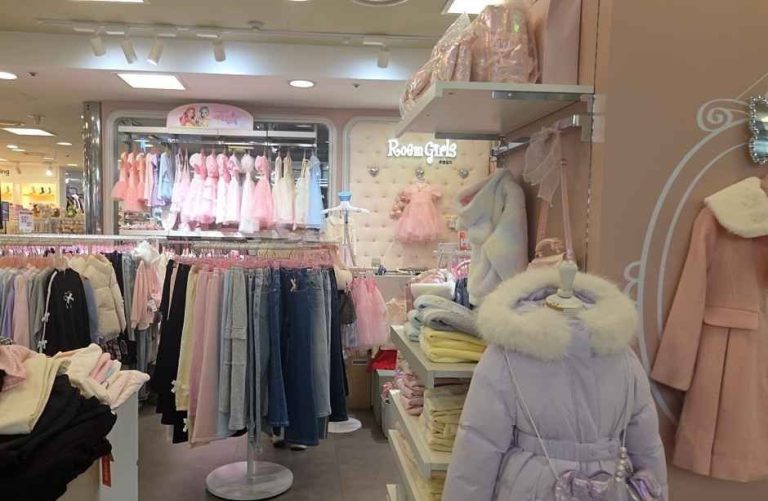 Roem Girls – 2001 Outlet Junggye Branch [Tax Refund Shop]  (로엠걸즈 2001아울렛 중계)(로엠걸즈 2001아울렛 중계점)
