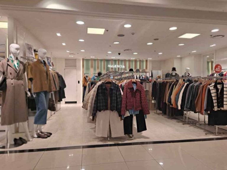 Valencia – 2001 Outlet Junggye Branch [Tax Refund Shop]  (발렌시아 2001아울렛 중계)(발렌시아 2001아울렛 중계점)