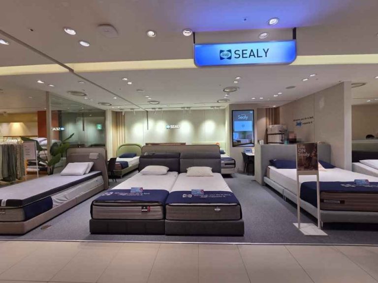 Sealy – Hyundai Outlets Dongdaemun Branch [Tax Refund Shop](씰리침대 현대아울렛 동대문점)