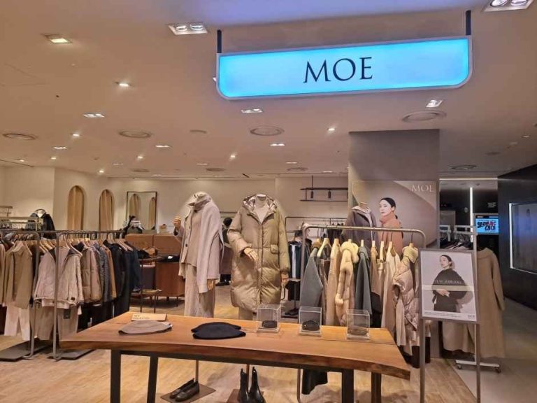 Moe – Hyundai Outlets Dongdaemun Branch [Tax Refund Shop](MOE 현대아울렛 동대문점)