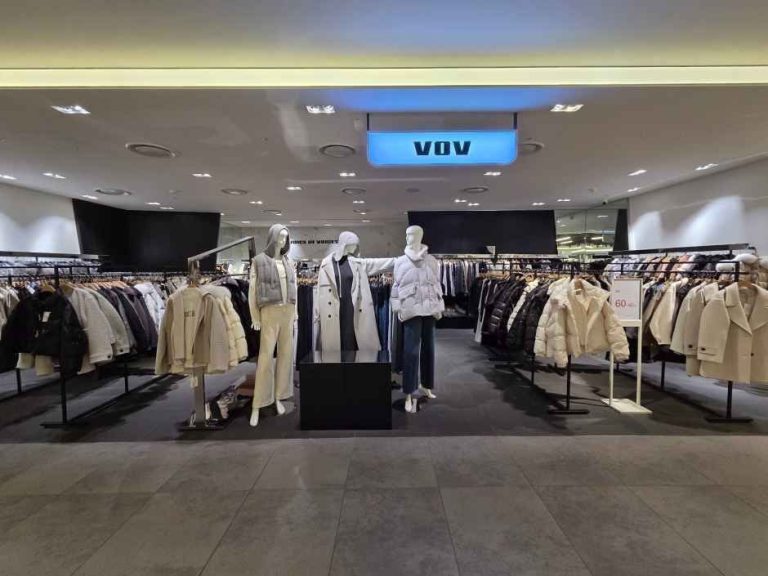 VOV – Hyundai Outlets Dongdaemun Branch [Tax Refund Shop](보브 현대아울렛 동대문점)