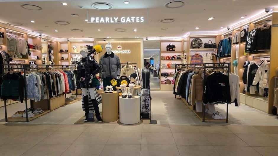 PEARLY GATES LOTTE Outlet Seoul Station Branch [Tax Refund Shop](파리게이츠 롯데아울렛 서울역점)