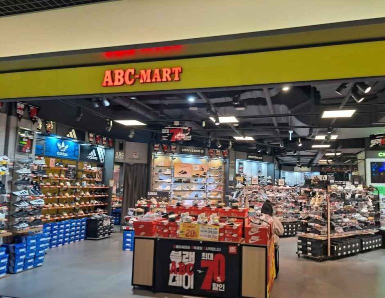 ABC-Mart – Hyundai Outlets Dongdaemun Branch [Tax Refund Shop](ABC마트 현대아울렛 동대문점)
