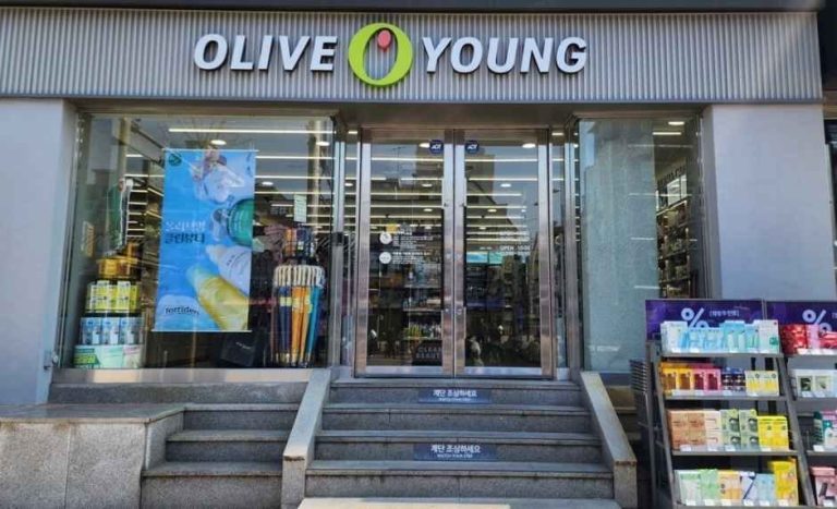 Olive Young Ssangmun Station Branch [Tax Refund Shop](올리브영 쌍문역점)