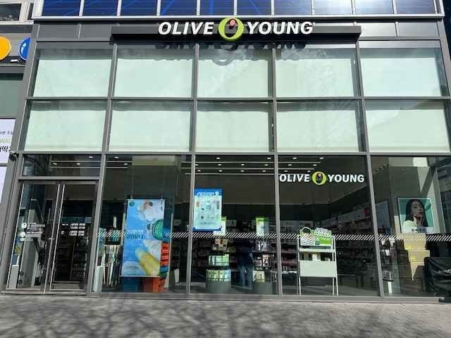 Olive Young – Mapo-gu Office Station Branch [Tax Refund Shop](올리브영 마포구청역점)