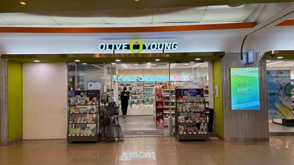 Olive Young – Yangjae Station Branch [Tax Refund Shop](올리브영 양재역점)
