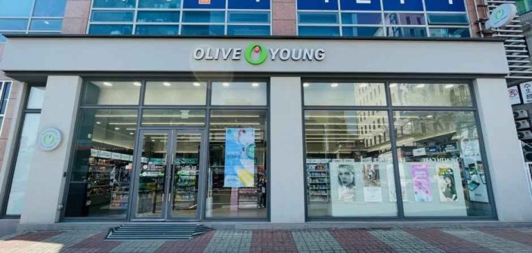 Olive Young – Sungshin Women’s University Station Branch [Tax Refund Shop](올리브영 성신여대입구역점)