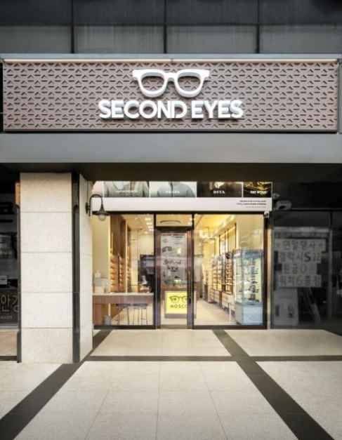 Second Eyes Suyu Station Branch[Tax Refund Shop](세컨아이즈 수유역점)
