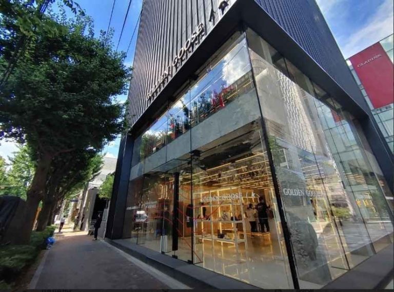 Golden Goose Seoul Flagship Store[Tax Refund Shop](골든구스 서울 플래그십)