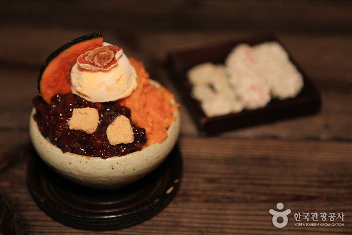 Sooyeon Sanbang (수연산방)