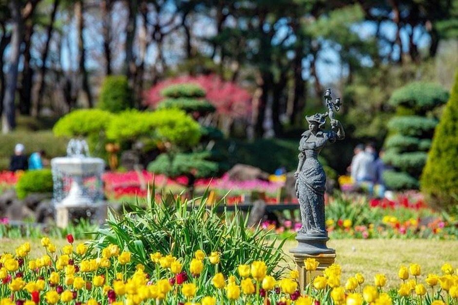 Byukchoji Gardens (벽초지수목원)