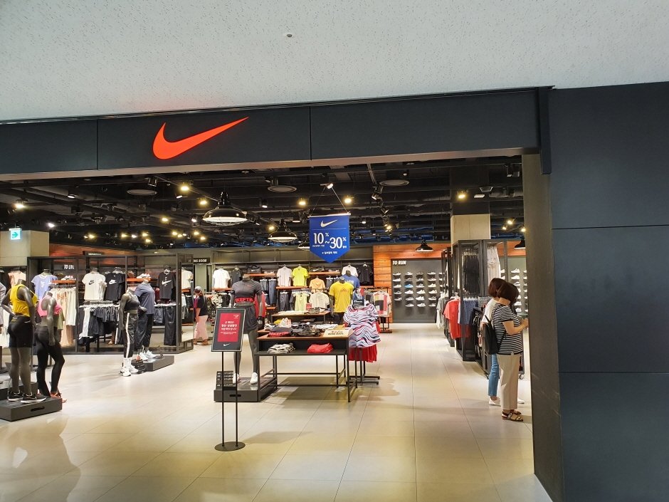 Nike – Lotte Mall Gwangmyeong Branch [Tax Refund Shop](나이키 롯데몰 광명점)