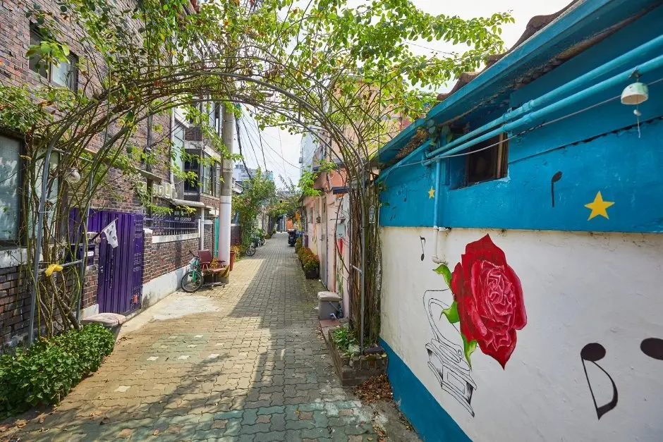 Cheonho-dong Rose Village (천호동 장미마을)