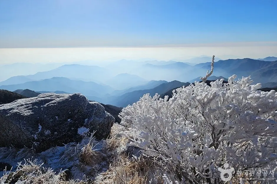 Jirisan Cheonwangbong Peak (지리산 천왕봉)