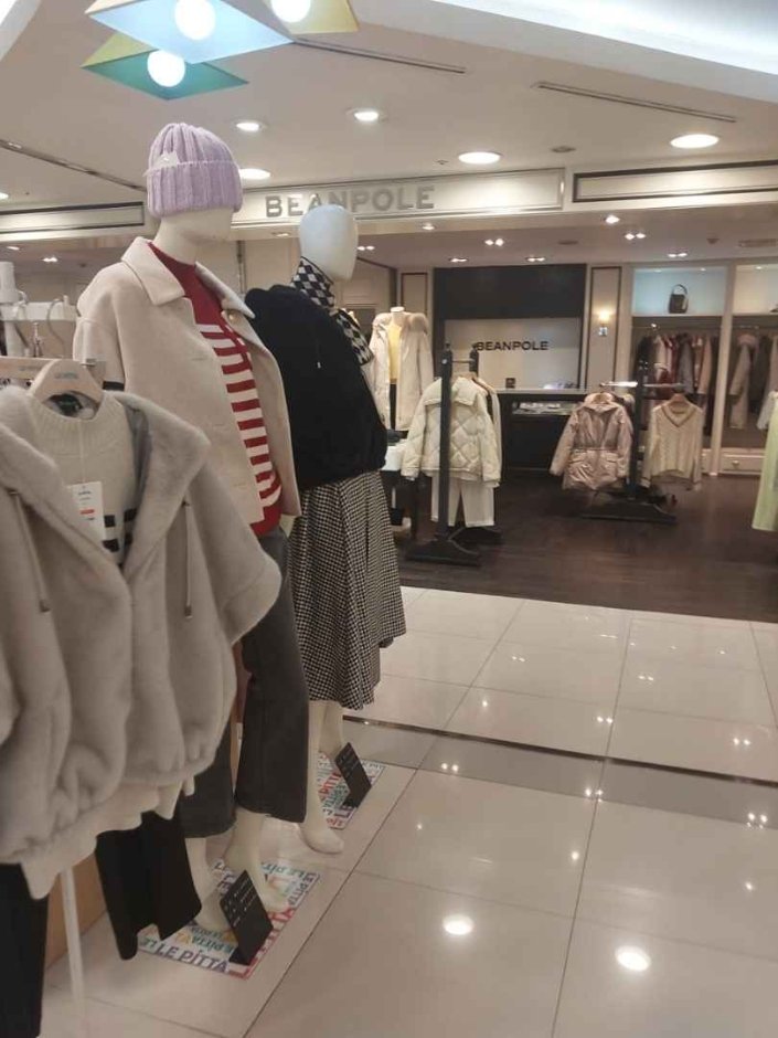 Beanpole Ladies – Lotte Department Store Gwanak Branch [Tax Refund Shop](빈폴레이디스 롯데백화점 관악점)