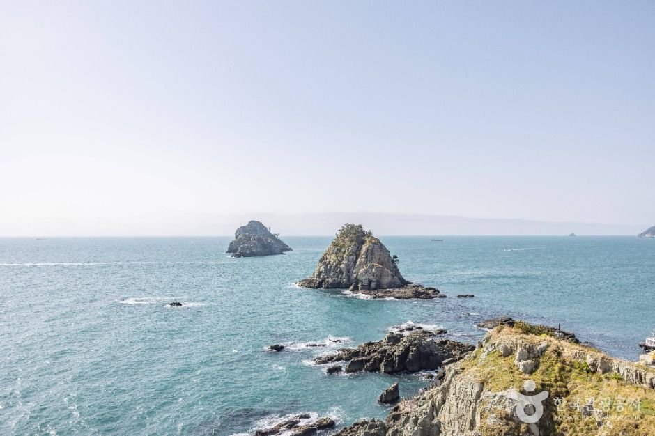 Oryukdo Islets (Busan National Geopark) (오륙도 (부산 국가지질공원))