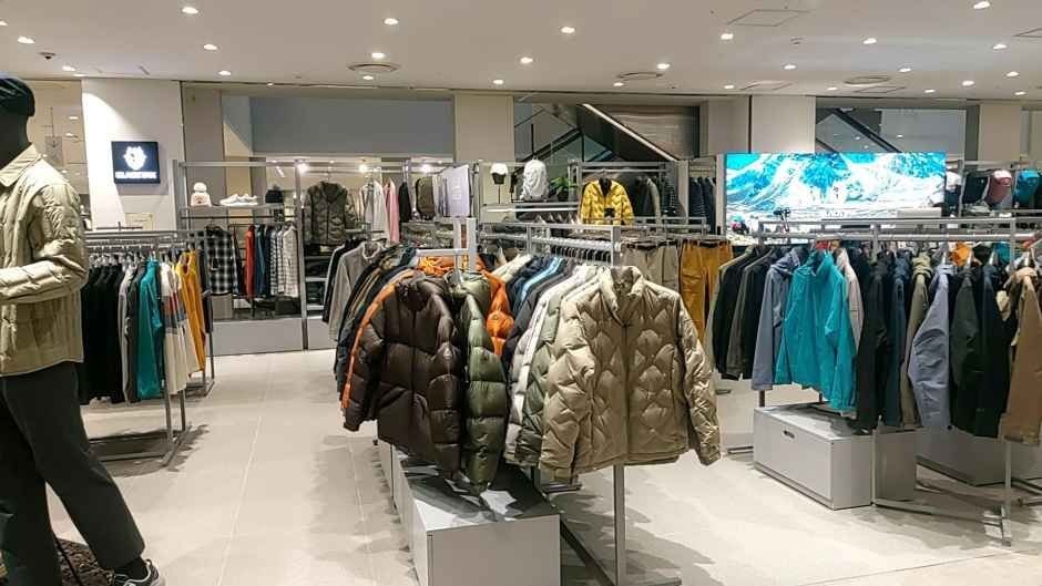 Black Yak – Lotte Mall Gwangmyeong Branch [Tax Refund Shop] (블랙야크 롯데몰 광명점)