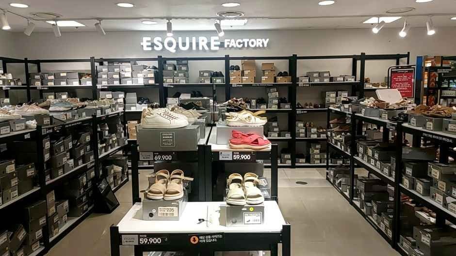 Esquir – Newcore Factory Outlets Gwangmyung Branch [Tax Refund Shop](에스콰이아 뉴코아팩토리아울렛 광명점)