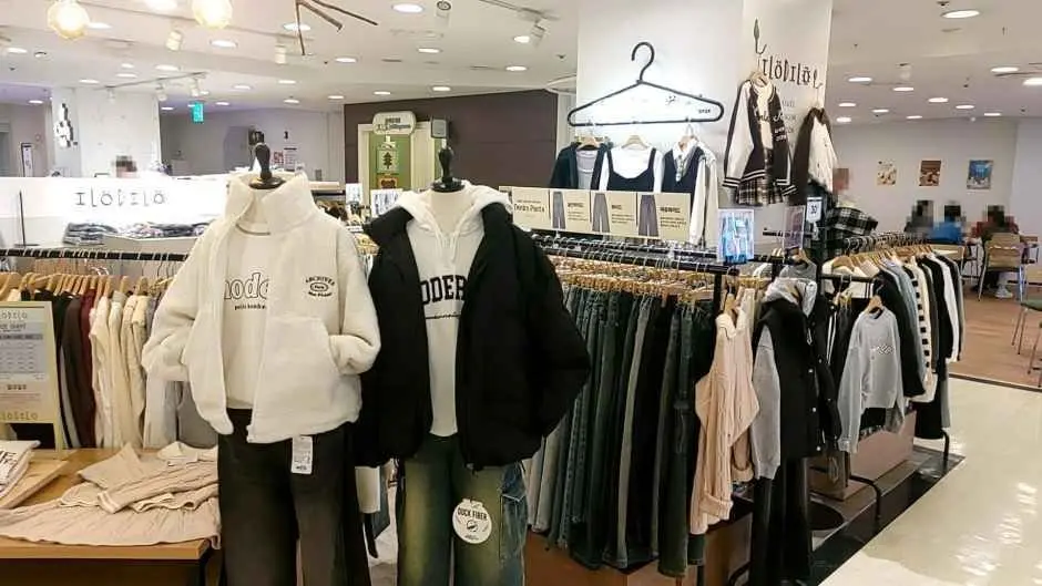 ILoDILo – Newcore Factory Outlets Gwangmyung Branch [Tax Refund Shop](일로딜로 뉴코아팩토리아울렛 광명점)