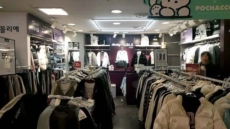 the day Girls – Newcore Factory Outlets Gwangmyung Branch [Tax Refund Shop](더데이걸 뉴코아팩토리아울렛 광명점)